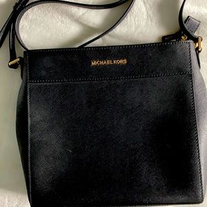 Cross body purse